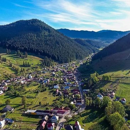 Casa Burduhos Otel Câmpulung Moldovenesc Dış mekan fotoğraf