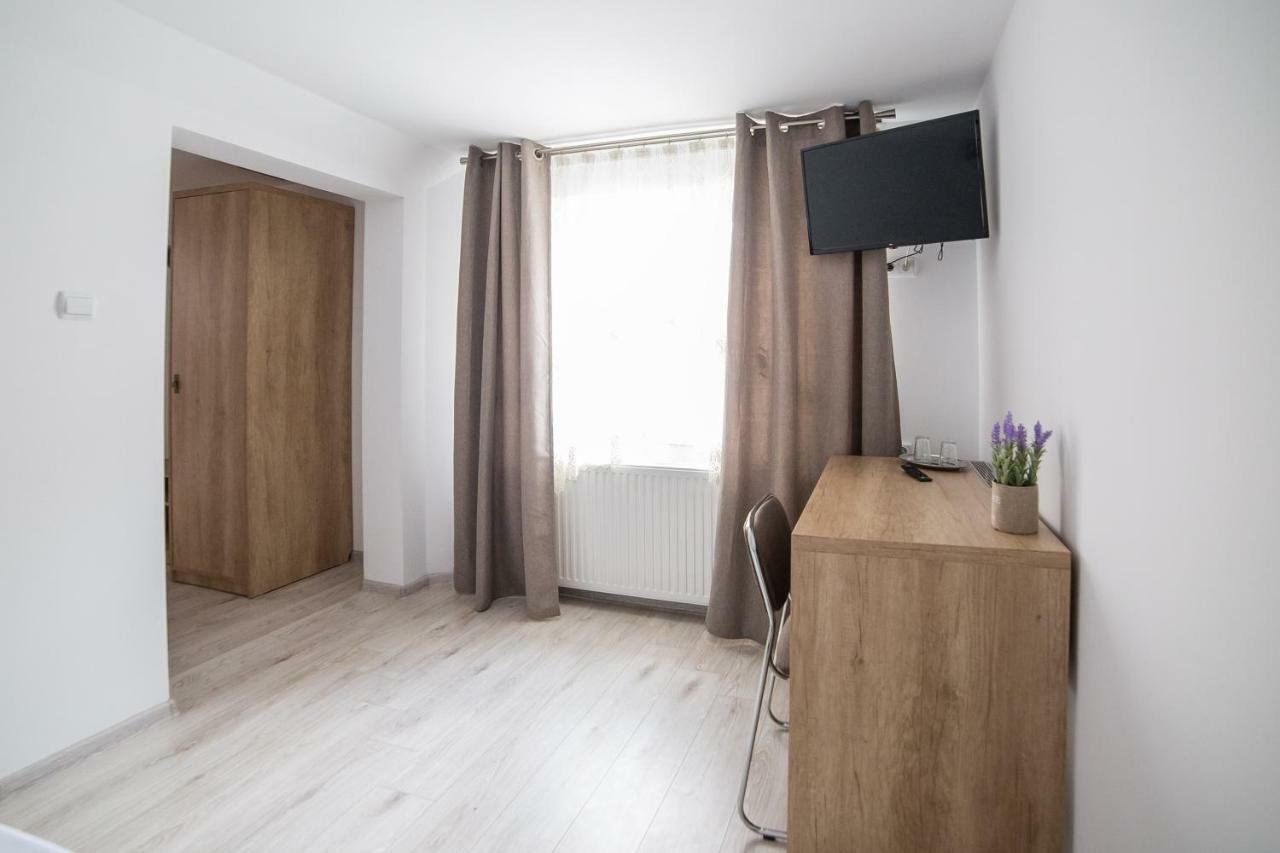 Casa Burduhos Otel Câmpulung Moldovenesc Dış mekan fotoğraf