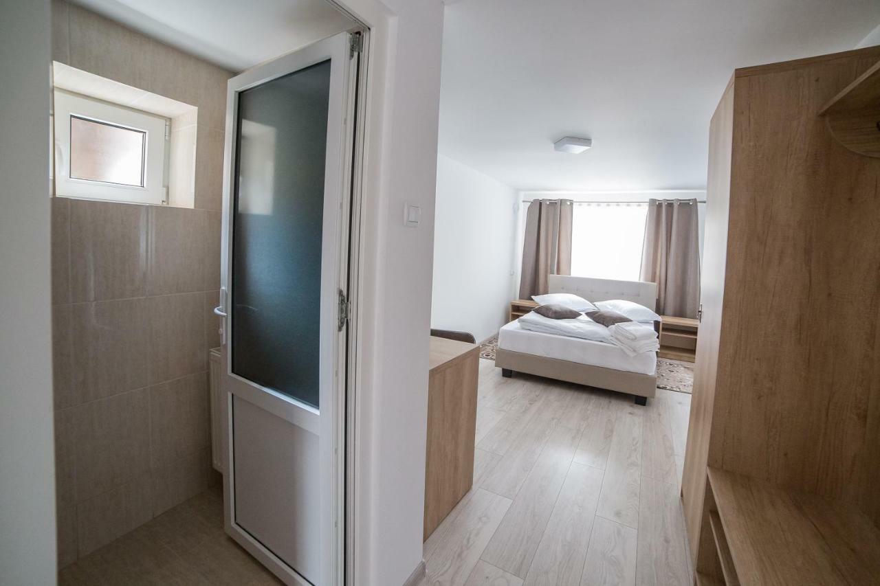 Casa Burduhos Otel Câmpulung Moldovenesc Dış mekan fotoğraf