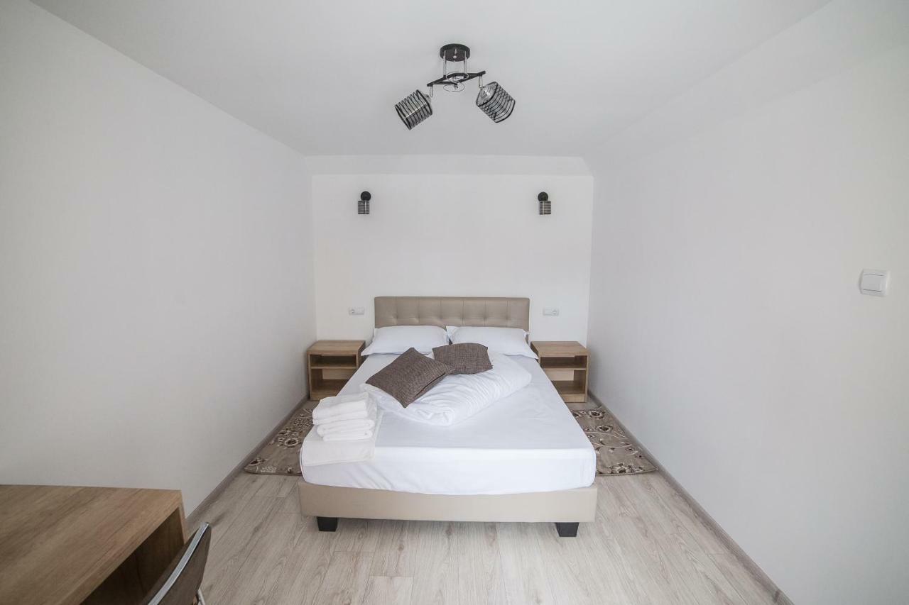 Casa Burduhos Otel Câmpulung Moldovenesc Dış mekan fotoğraf